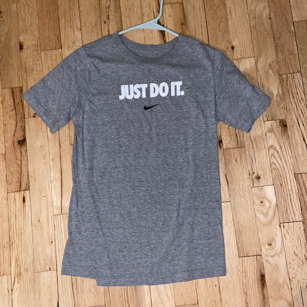 NIKE Top